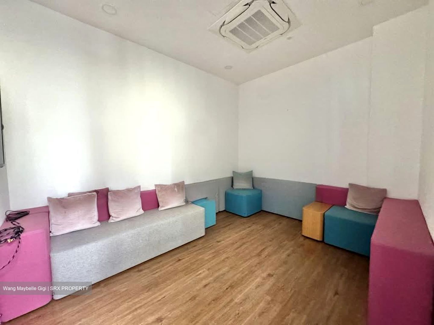 Seng Kee Building (D9), Office #558860941